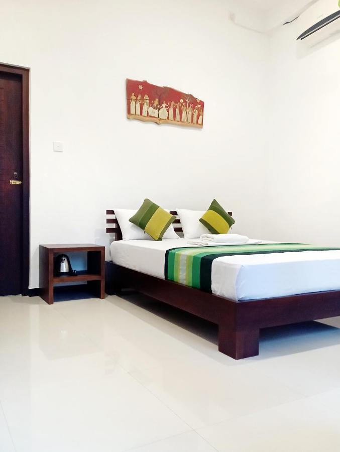 The Ritz Hikkaduwa Hotel Exterior photo
